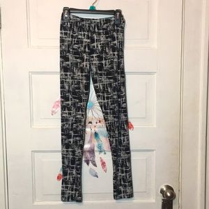 black and white soft stretchy leggings